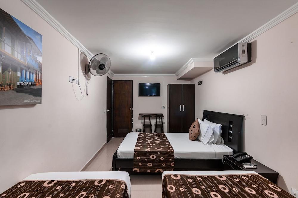 Hotel Verony San Joaquin Медельин Экстерьер фото